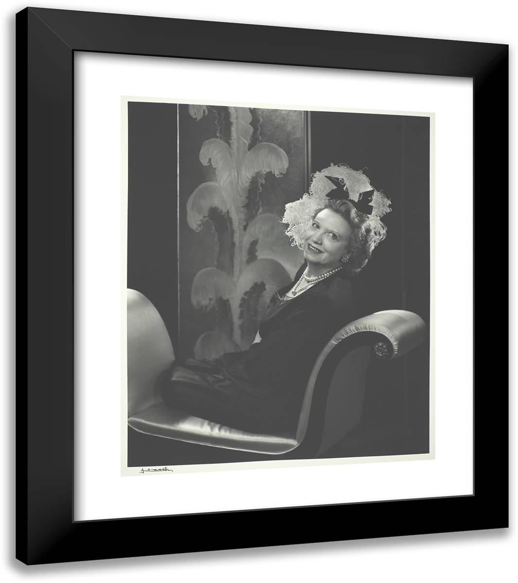 Elizabeth Arden 20x23 Black Modern Wood Framed Art Print Poster by Karsh, Yousuf