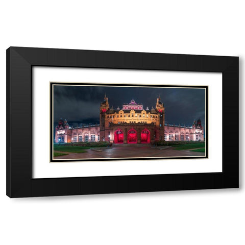 The Kelvingrove Art Gallery and Museum in Glasgow Black Modern Wood Framed Art Print with Double Matting by Frank, Assaf