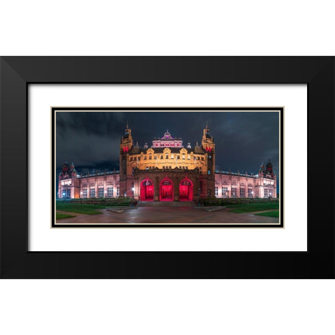 The Kelvingrove Art Gallery and Museum in Glasgow Black Modern Wood Framed Art Print with Double Matting by Frank, Assaf