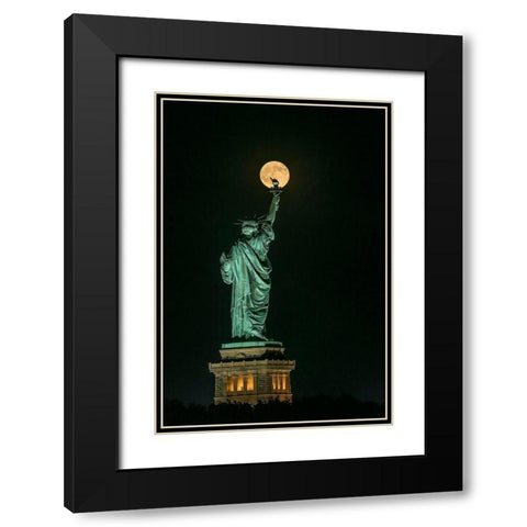 Statue Of Liberty Black Modern Wood Framed Art Print with Double Matting by Zhu, Hua