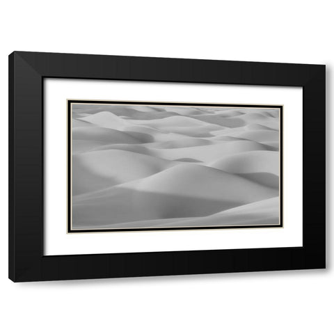 The Curves Black Modern Wood Framed Art Print with Double Matting by Qiu, Jenny