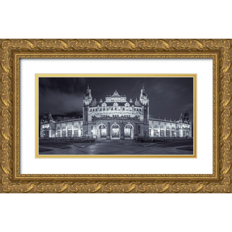 The Kelvingrove Art Gallery and Museum in Glasgow Gold Ornate Wood Framed Art Print with Double Matting by Frank, Assaf