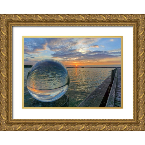Kugelwelt Sonnenuntergang am See Gold Ornate Wood Framed Art Print with Double Matting by Fischer, Rolf