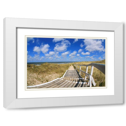 Sylt III White Modern Wood Framed Art Print with Double Matting by Rossmeissl, Gerhard