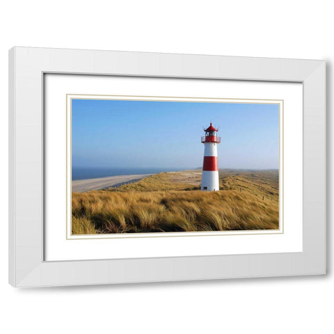 Sylt IV White Modern Wood Framed Art Print with Double Matting by Rossmeissl, Gerhard