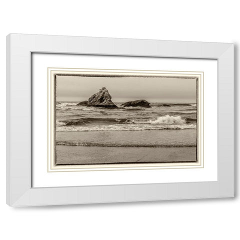 Usa-Oregon-Bandon Bandon Beach White Modern Wood Framed Art Print with Double Matting by Looney, Hollice