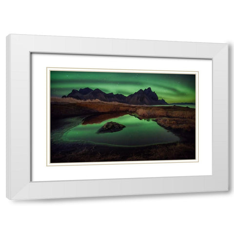 Mirror In The Sand White Modern Wood Framed Art Print with Double Matting by Svoboda MQEP, Peter