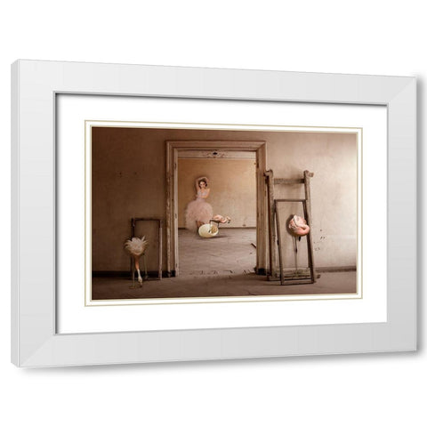 Framed White Modern Wood Framed Art Print with Double Matting by Von Diepenbroek, Christine