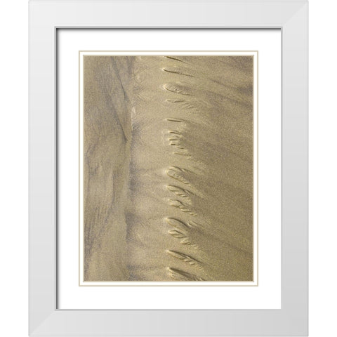Sand Stripe V White Modern Wood Framed Art Print with Double Matting by Grayscale