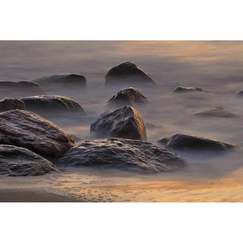 Sylt II Black Modern Wood Framed Art Print by Rossmeissl, Gerhard