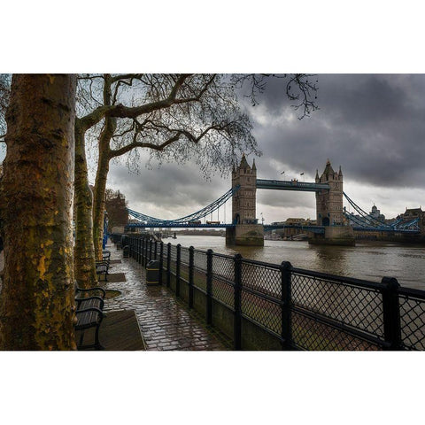 LONDON BRIDGE AND TOWER Black Modern Wood Framed Art Print with Double Matting by Kostka, Vladimir