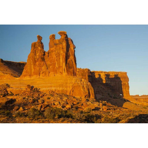 UT, Arches NP The Three Gossips formation Black Modern Wood Framed Art Print with Double Matting by Illg, Cathy and Gordon