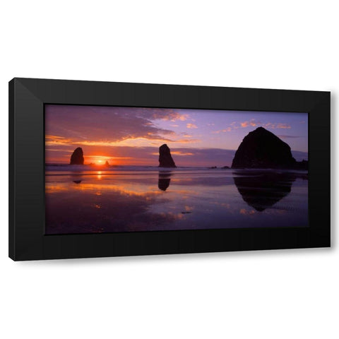 Cannon Beach II Black Modern Wood Framed Art Print by Leahy, Ike