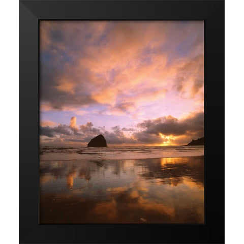 Pacific City V Black Modern Wood Framed Art Print by Leahy, Ike