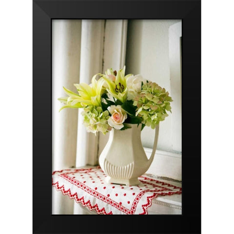 Spring Bouquet II Black Modern Wood Framed Art Print by Clayton-Thompson, Philip