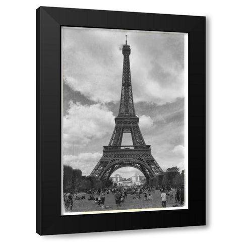 Eiffel 7 Black Modern Wood Framed Art Print by De Carvalho, Sandro