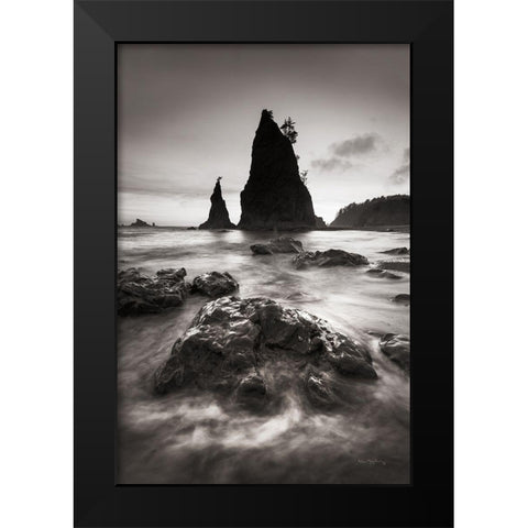 Split Rock Rialto Beach Black Modern Wood Framed Art Print by Majchrowicz, Alan
