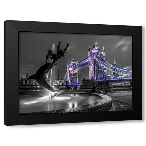 Fountian next to tower bridge, London, UK Black Modern Wood Framed Art Print by Frank, Assaf