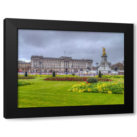 Buckingham Palace and St James Park, London Black Modern Wood Framed Art Print with Double Matting by Frank, Assaf