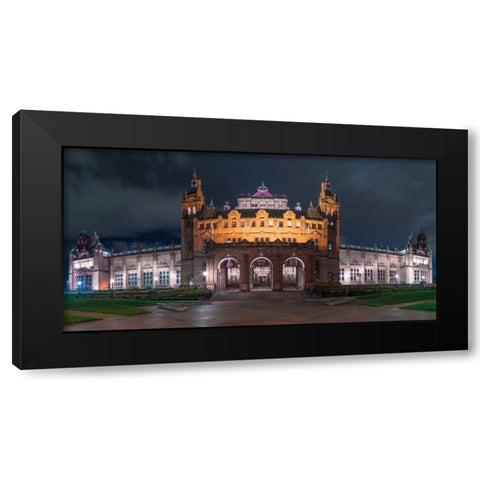 AF20121004 Glasgow 248PC07 Black Modern Wood Framed Art Print with Double Matting by Frank, Assaf