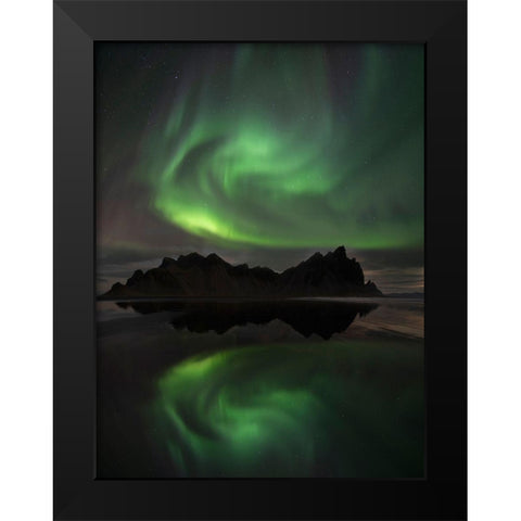 Northern Lights above Vestrahorn beach near Hofn in the southeast of Iceland Black Modern Wood Framed Art Print by Steve Mohlenkamp