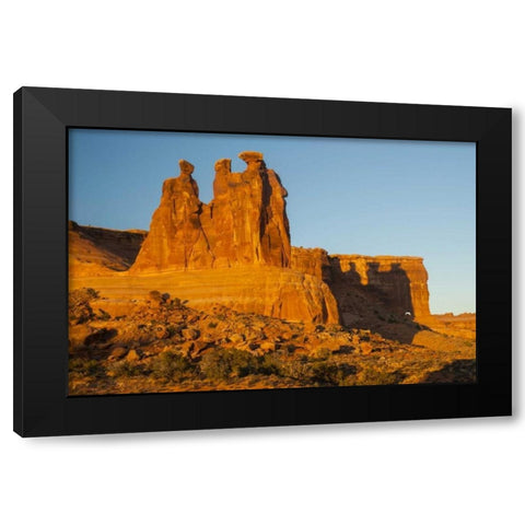 UT, Arches NP The Three Gossips formation Black Modern Wood Framed Art Print with Double Matting by Illg, Cathy and Gordon