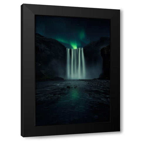 Green Night Black Modern Wood Framed Art Print by Ruiz Dueso, Jorge