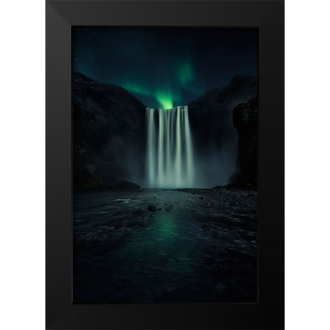 Green Night Black Modern Wood Framed Art Print by Ruiz Dueso, Jorge