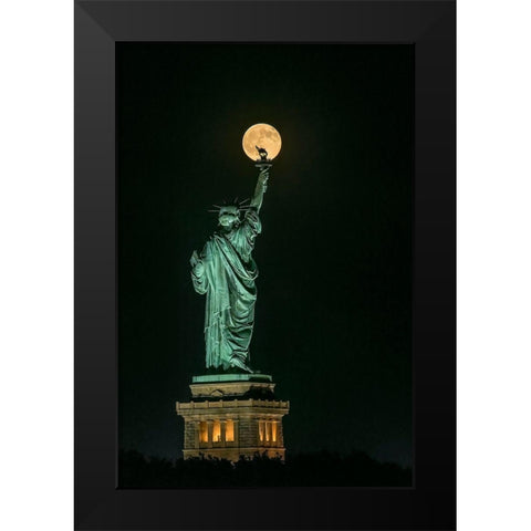 Statue Of Liberty Black Modern Wood Framed Art Print by Zhu, Hua