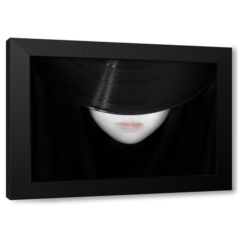 Hiding In Lp Black Modern Wood Framed Art Print with Double Matting by Suzuki, Takashi