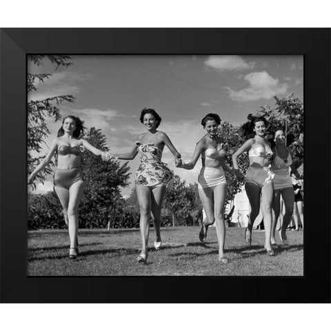 Sophie Lauren in the Miss Italia Contest 1950 Black Modern Wood Framed Art Print by Vintage Photography