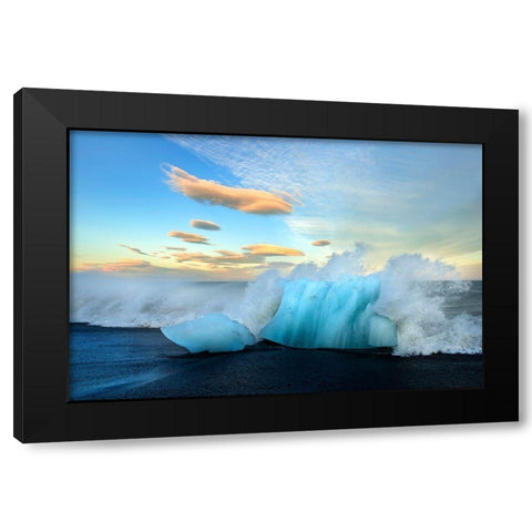 Gletschereis Sudkuste Black Modern Wood Framed Art Print with Double Matting by Seidel, Leo