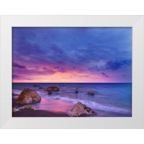Ocean 33 White Modern Wood Framed Art Print by Lee, Rachel