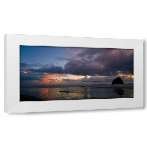 Pacific City IV White Modern Wood Framed Art Print by Leahy, Ike