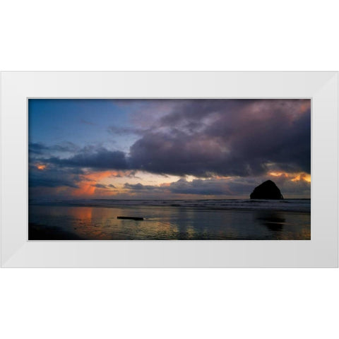 Pacific City IV White Modern Wood Framed Art Print by Leahy, Ike