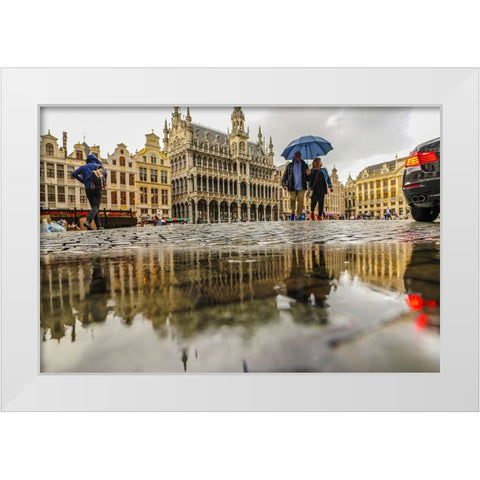 BEN08855 White Modern Wood Framed Art Print by Heine, Ben