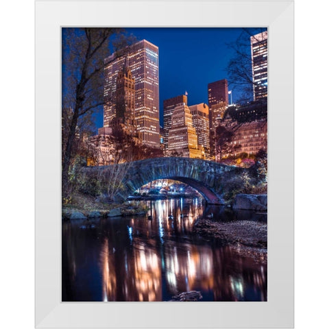 AF20131119 New York 1725C05 White Modern Wood Framed Art Print by Frank, Assaf