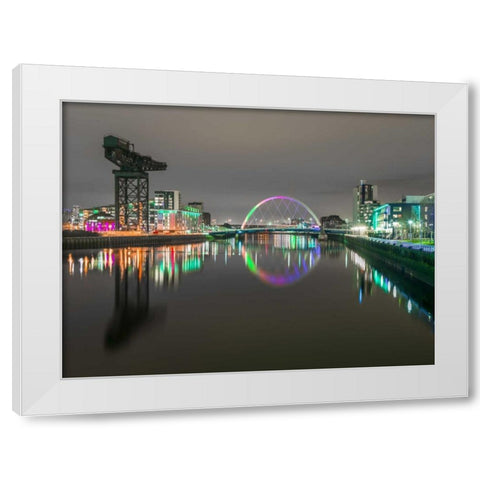 AF20150304 Glasgow 896C04 White Modern Wood Framed Art Print by Frank, Assaf
