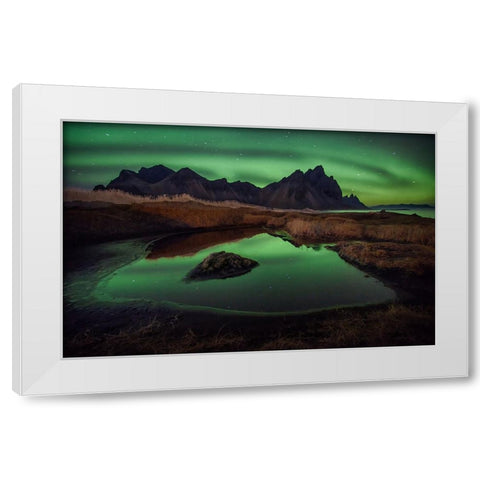 Mirror In The Sand White Modern Wood Framed Art Print by Svoboda MQEP, Peter
