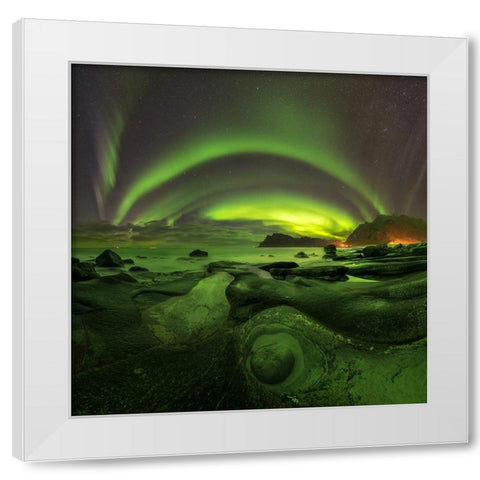 Green Eye White Modern Wood Framed Art Print by Smid Master, Jan
