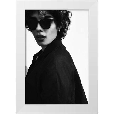 Roxanne White Modern Wood Framed Art Print by Nasirghorashi
