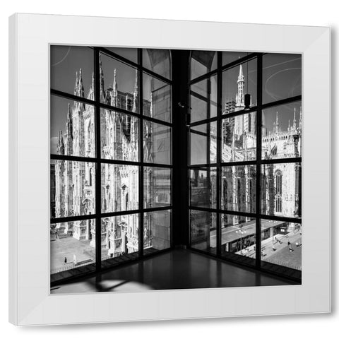 Il Duomo White Modern Wood Framed Art Print by Frueh, Felix