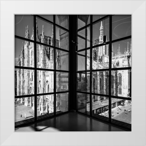 Il Duomo White Modern Wood Framed Art Print by Frueh, Felix