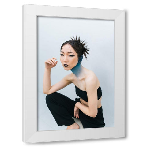 Asami White Modern Wood Framed Art Print by h112o1