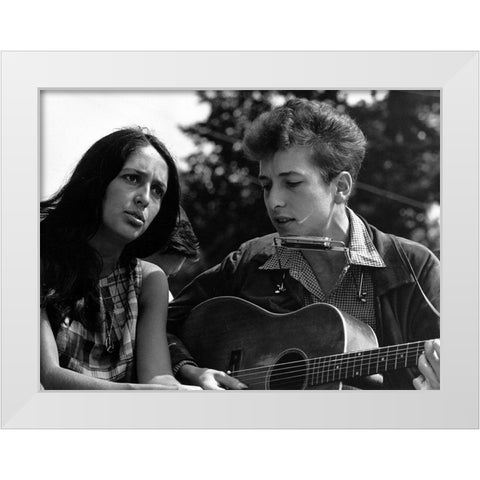 Joan Baez and Bob Dylan at the Civil Rights March in Washington-D.C 1963 White Modern Wood Framed Art Print by Scherman, Rowland
