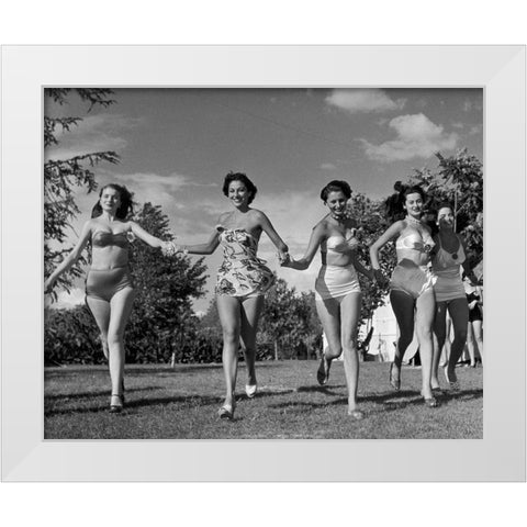 Sophie Lauren in the Miss Italia Contest 1950 White Modern Wood Framed Art Print by Vintage Photography