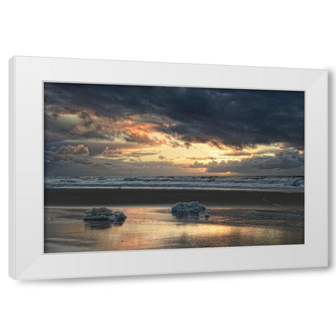 Golden Eye White Modern Wood Framed Art Print by Steger, Uwe