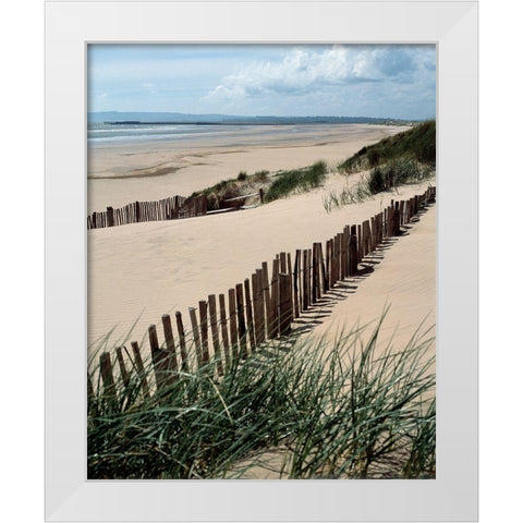 Drifting Sands White Modern Wood Framed Art Print by Copeland, Gill
