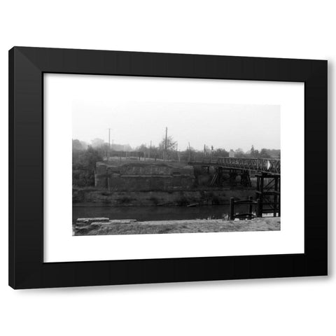 1960's Image Collection by United Archives GmbH - Black Modern Wood Framed Art Print Titled: Grenze des amerikanischen Sektors an einem Kanal in Berlin, Deutschland 1962. Border of the American sector by a canal in Berlin, Germany 1962.
