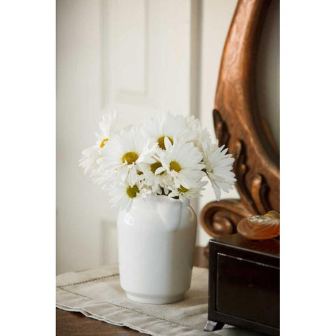 Daisy Bouquet II Gold Ornate Wood Framed Art Print with Double Matting by Clayton-Thompson, Philip